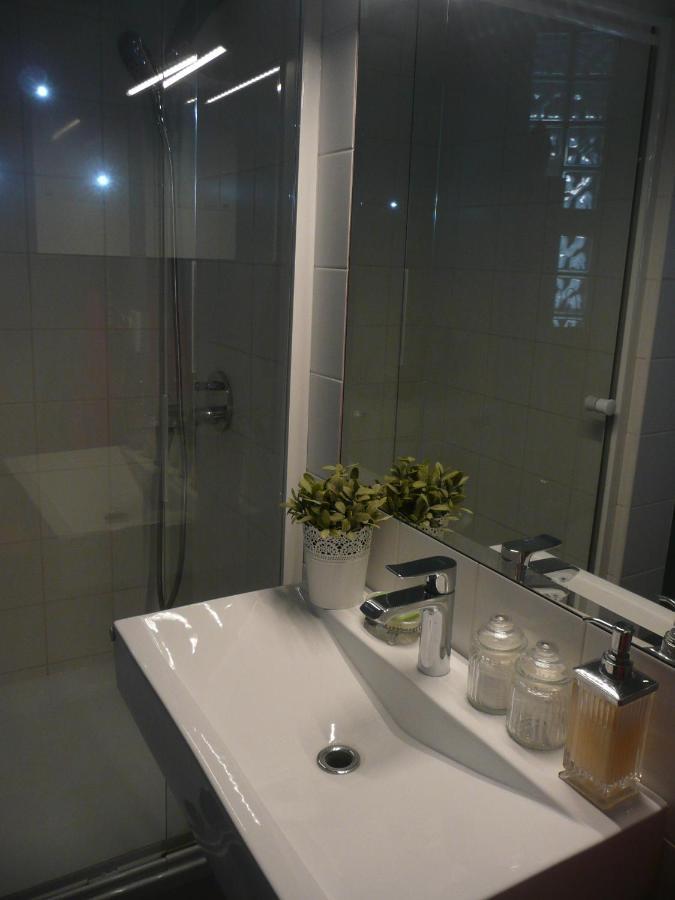 Modern City Center Location: Party, Sightsee, Rest Appartement Boedapest Buitenkant foto