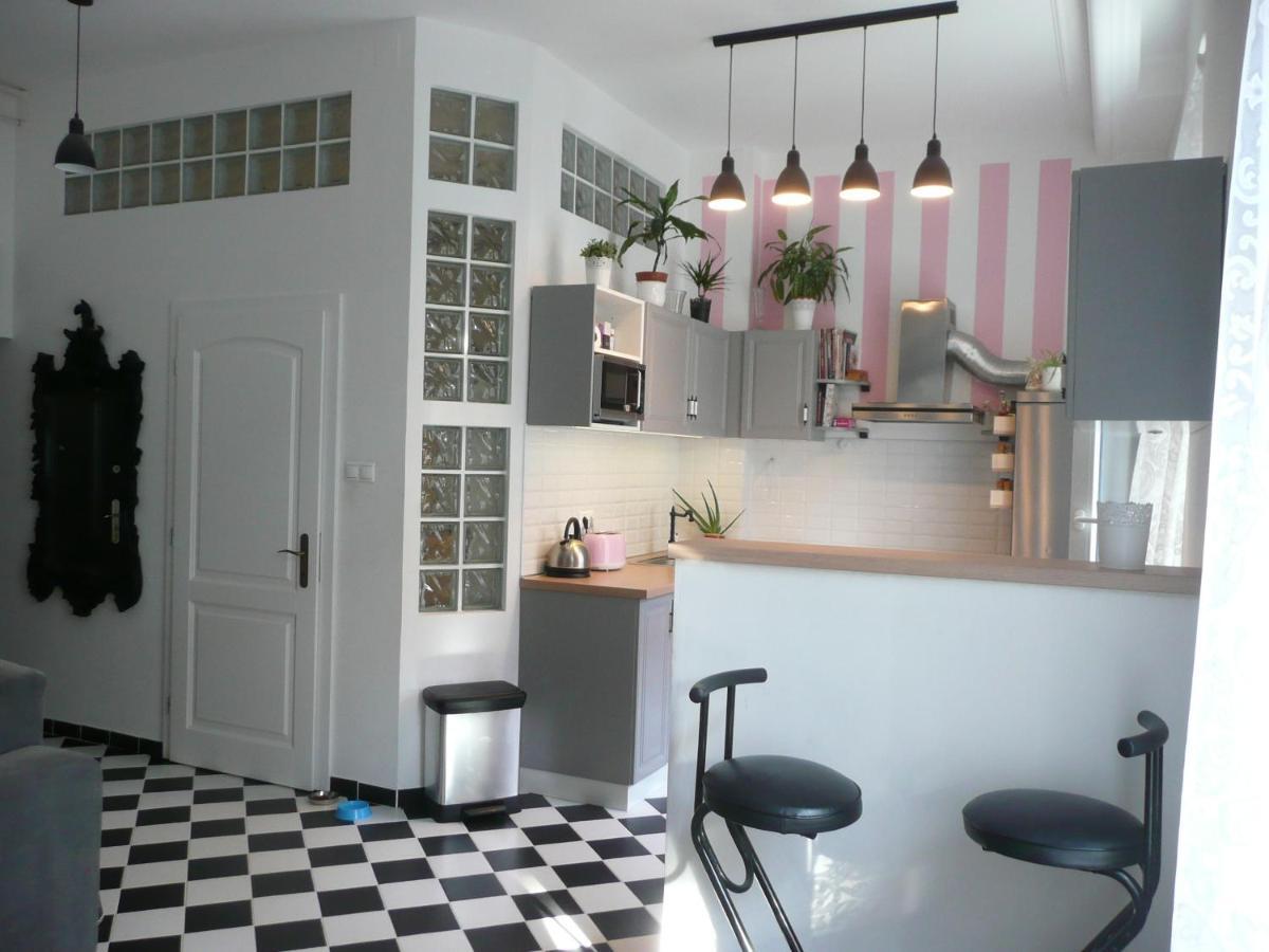 Modern City Center Location: Party, Sightsee, Rest Appartement Boedapest Buitenkant foto